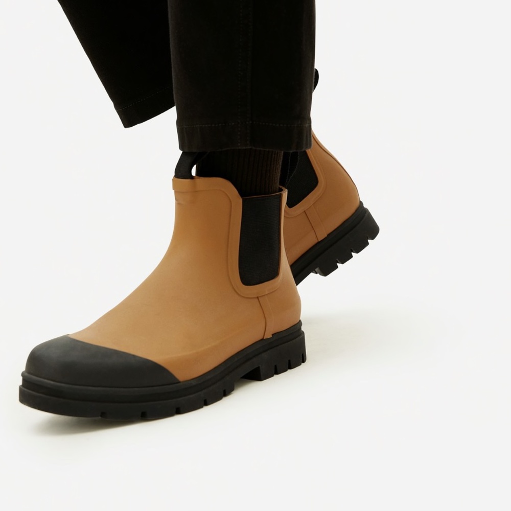 Everlane Rain Boots in Toffee